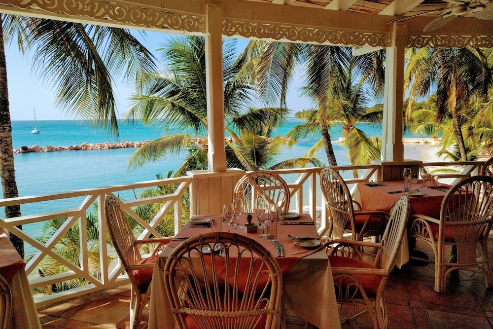 Coco Reef Resort & Spa Crown Point Eksteriør billede