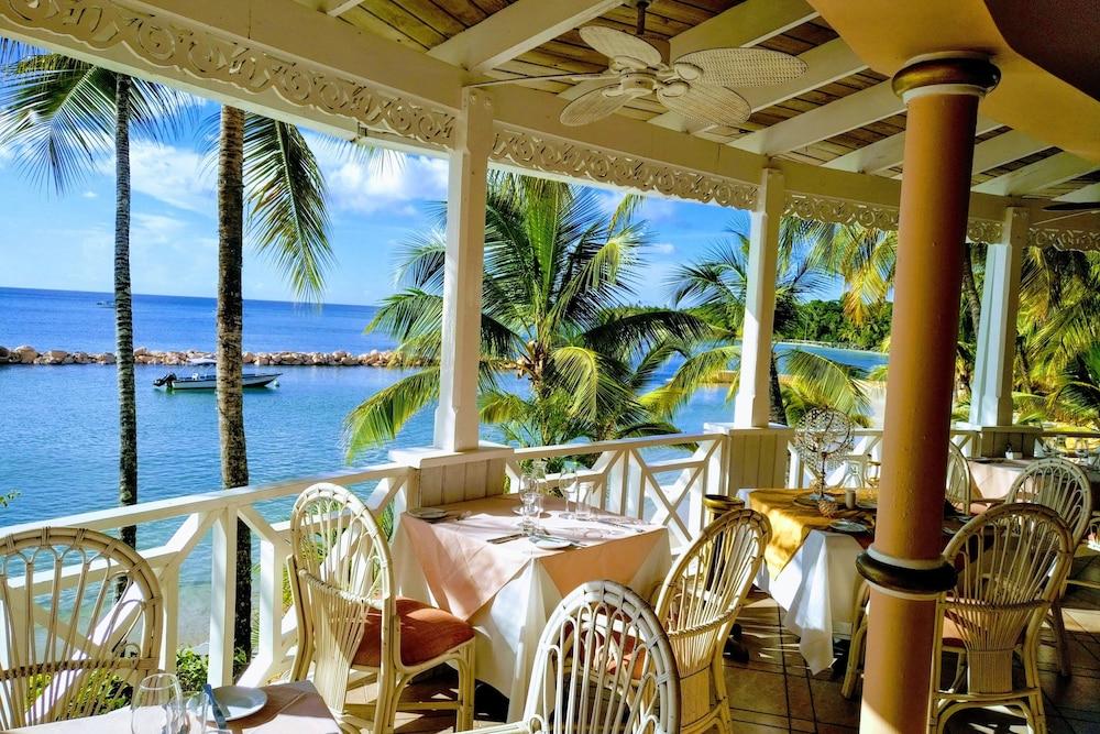 Coco Reef Resort & Spa Crown Point Eksteriør billede